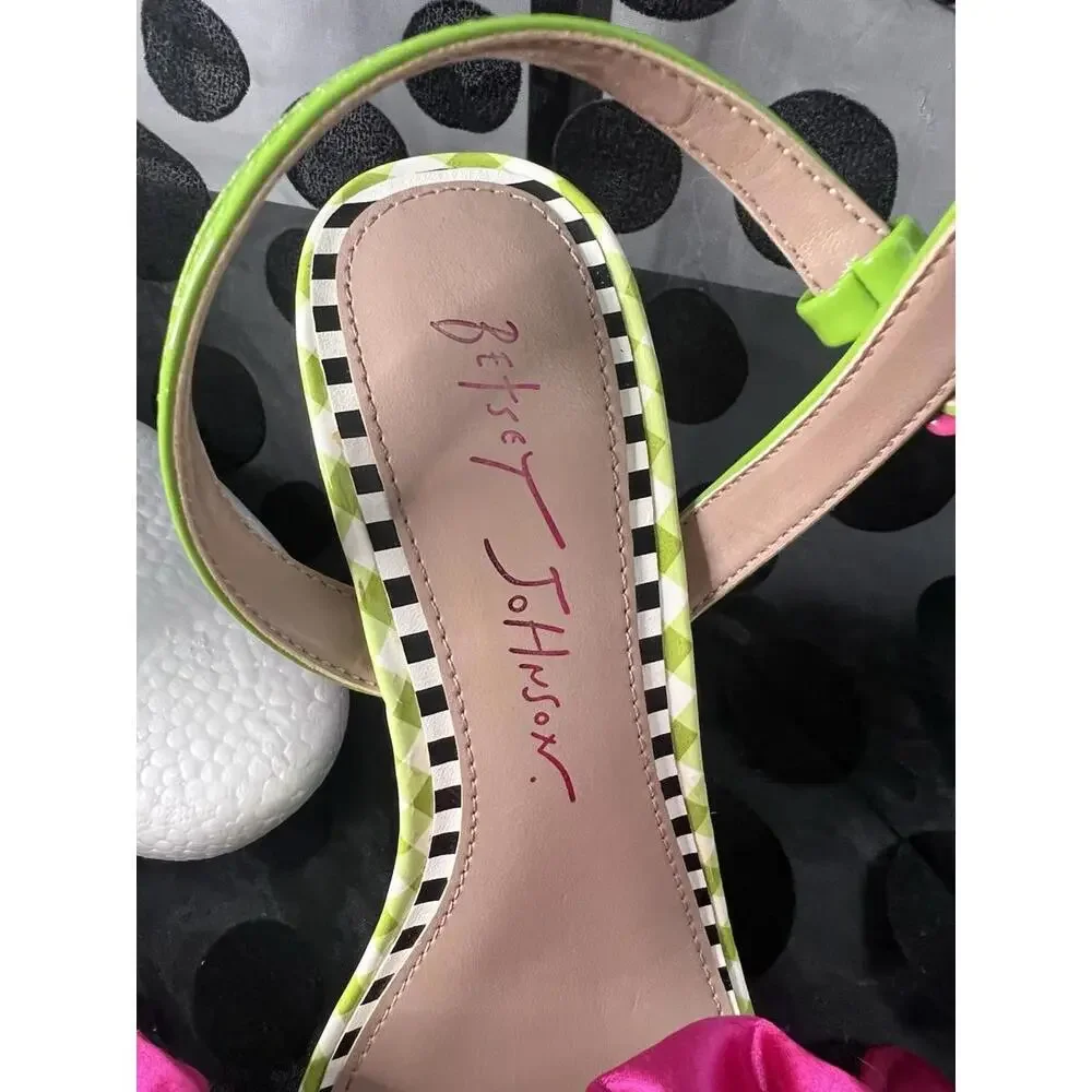 Betsy Johnson  Elmira Green/white gingham print, O/toe heeled sandals Women 6.5 - Picture 13 of 13